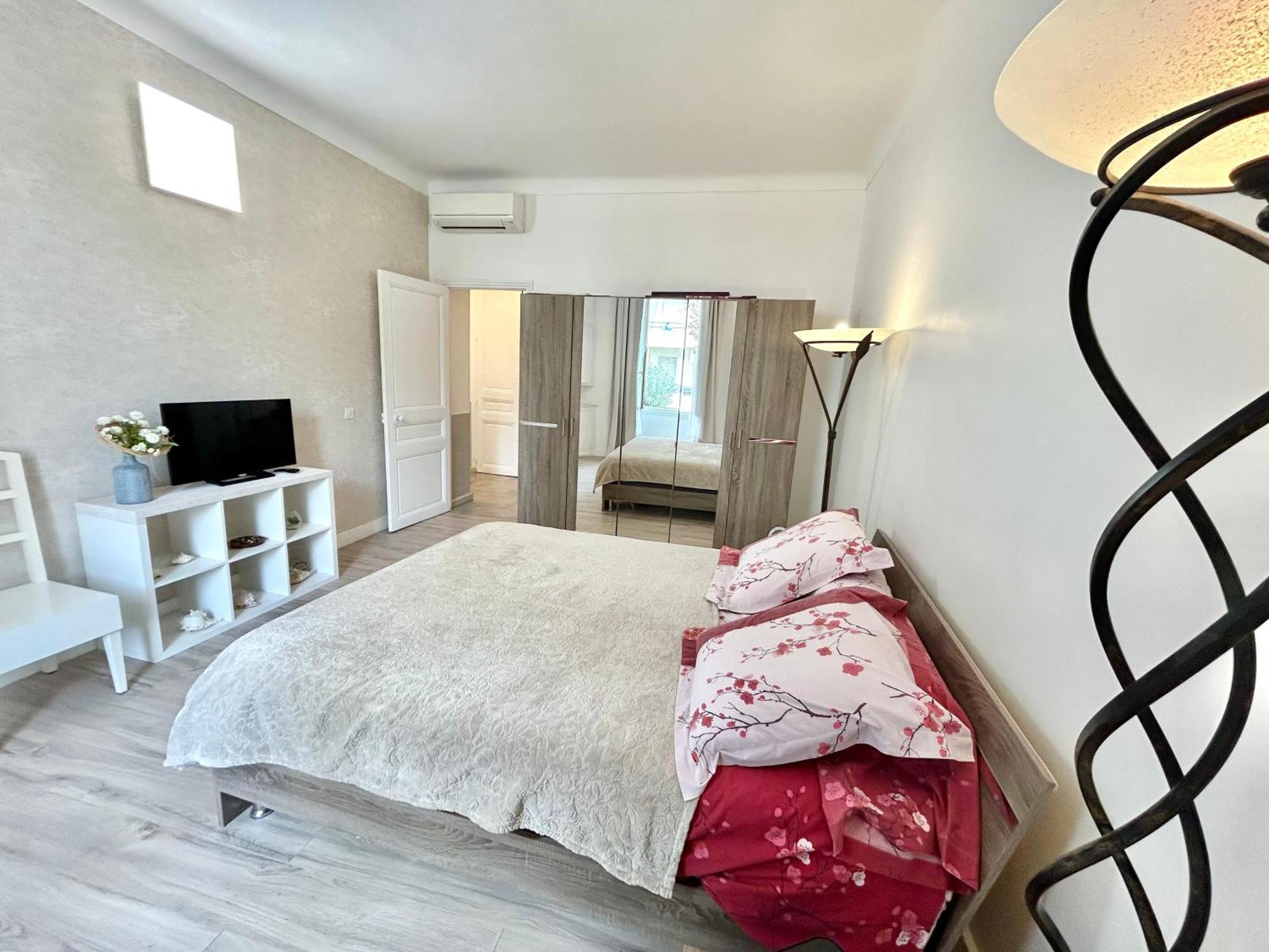 Amiral Courbet Apartment Juan-les-Pins Eksteriør bilde